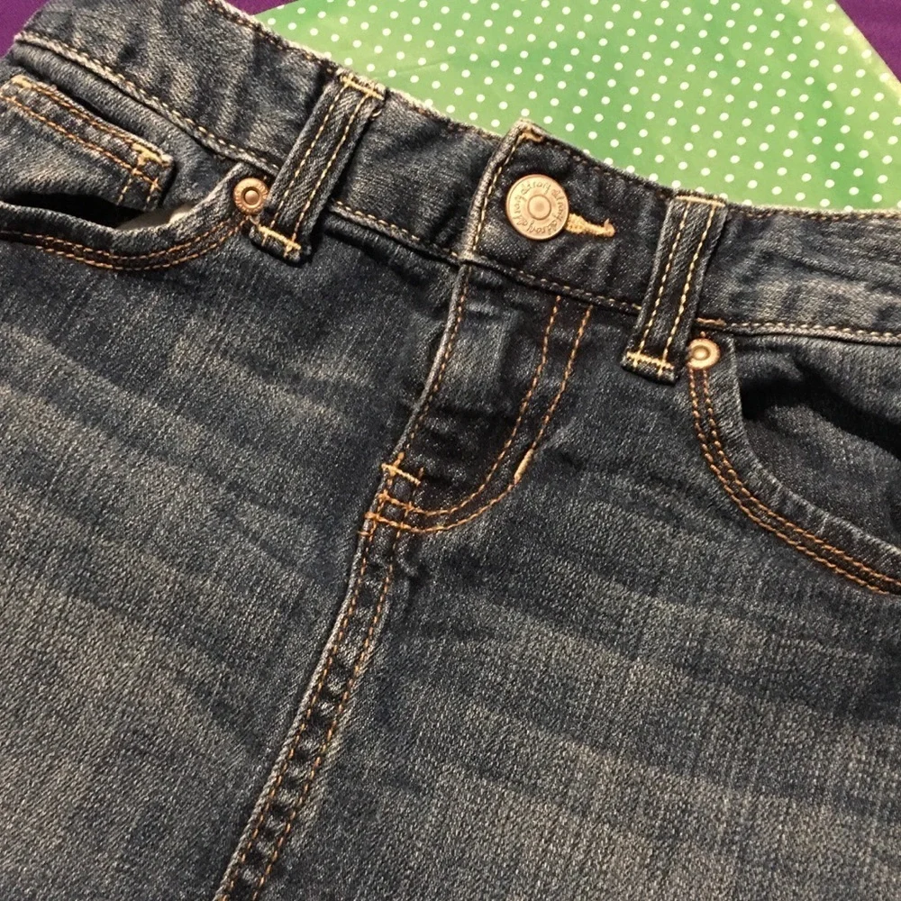 🦋Old Navy gorgeous Jean skirt size 7 🦋💕girls